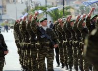 Περικοπές στο εφάπαξ για τους στρατιωτικούς