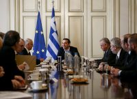 Αλέξης Τσίπρας σε τραπεζίτες: Βάλτε στο στόχαστρο τους μεγαλομπαταχτσήδες (vid)