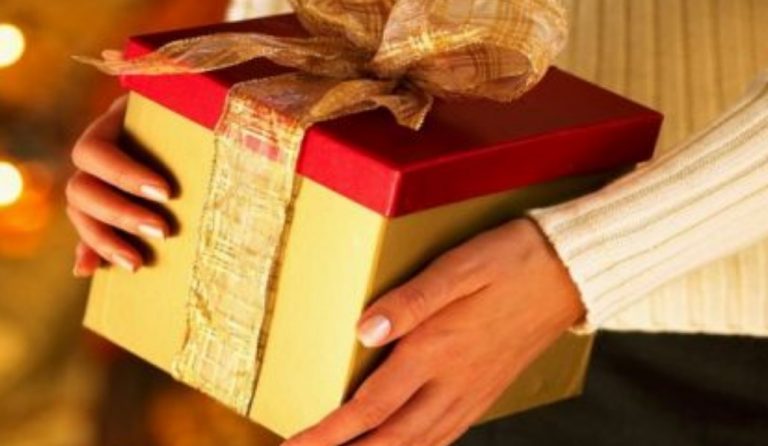 Ποιοι γιορτάζουν σήμερα: Εορτολόγιο 19 Δεκεμβρίου