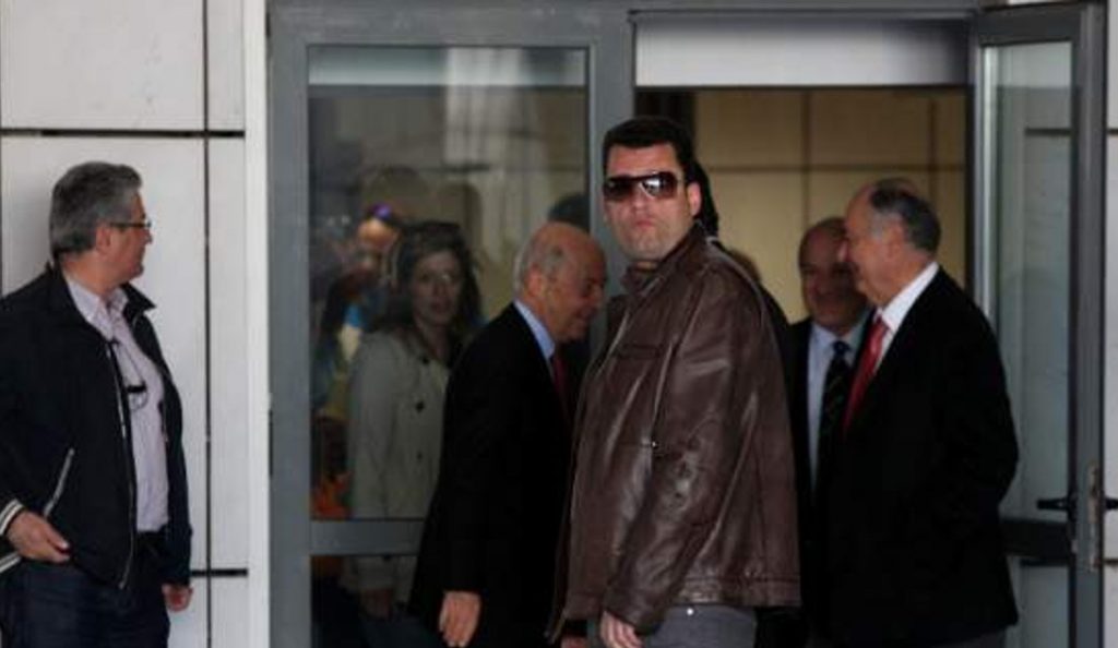 Άγιοι Ανάργυροι: Ο αστυνομικός που σκότωσε την οικογένειά του και αυτοκτόνησε