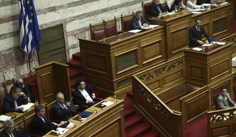Προϋπολογισμός 2018: Σύγκρουση κυβέρνησης – αντιπολίτευσης στη Βουλή
