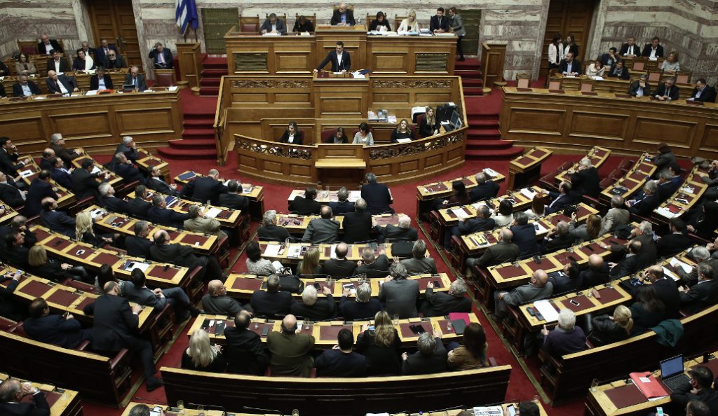 Πέρασε το πολυνομοσχέδιο με 154 «ναι»