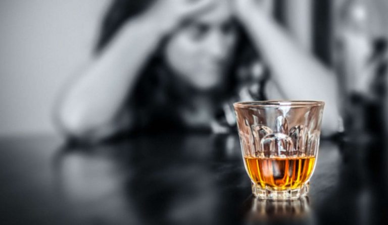 Έρευνα: Το αλκοόλ αυξάνει τον κίνδυνο εμφάνισης καρκίνου