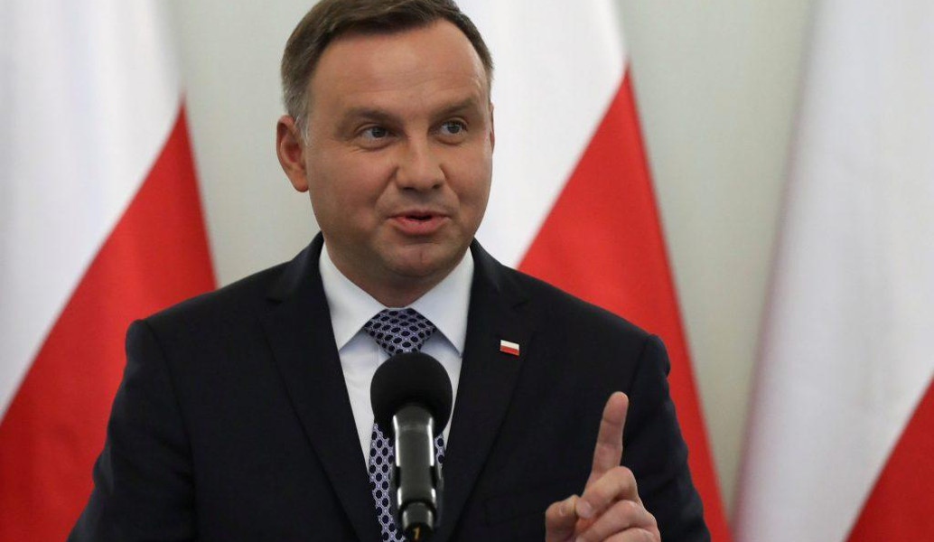 Πολωνία: Υπεγράφη η δικαστική μεταρρύθμιση παρά την επιβολή κυρώσεων από την Κομισιόν