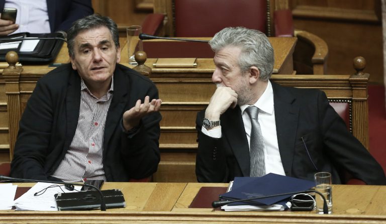 Πλειστηριασμοί: Αλλαγές στην τροπολογία που ποινικοποιεί την παρεμπόδισή τους