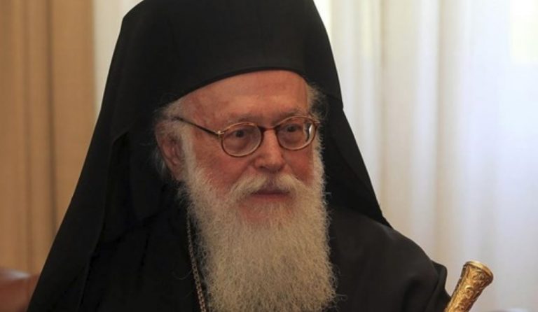 Ιλίρ Μέτα: Έδωσε την αλβανική ιθαγένεια στον αρχιεπίσκοπο Αναστάσιο