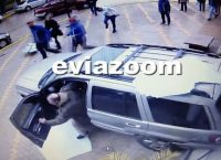 Εύβοια: Αυτοκίνητο “εισέβαλε” σε κατάστημα – Δύο τραυματίες (vid)