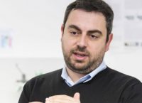 Βασίλης Ντζιαχρήστος: Ο Έλληνας που “χρωματίζει” τα καρκινικά κύτταρα