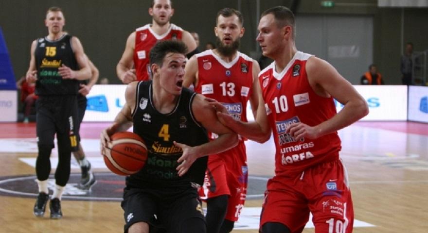 Αυτός είναι ο νεαρός που κλείνει ο Άρης (vid)