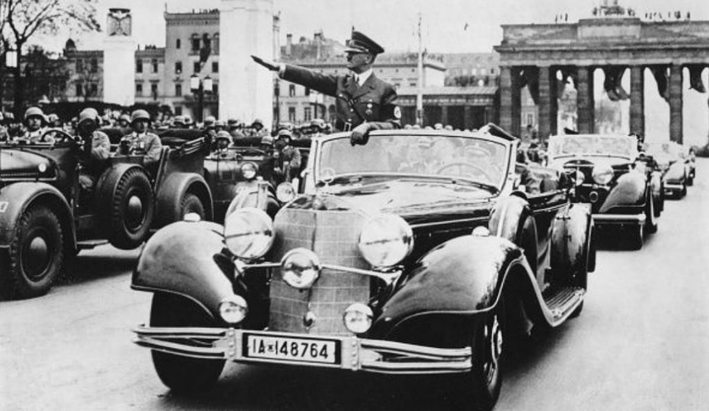 Πολωνία: Μήνυση κατά εκδοτικού οίκου για βιβλία που εξυμνούν τον Χίτλερ
