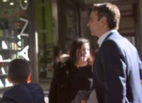 Κυριάκος Μητσοτάκης: Περίπατος με παιδιά από τα παιδικά χωριά SOS (vid)