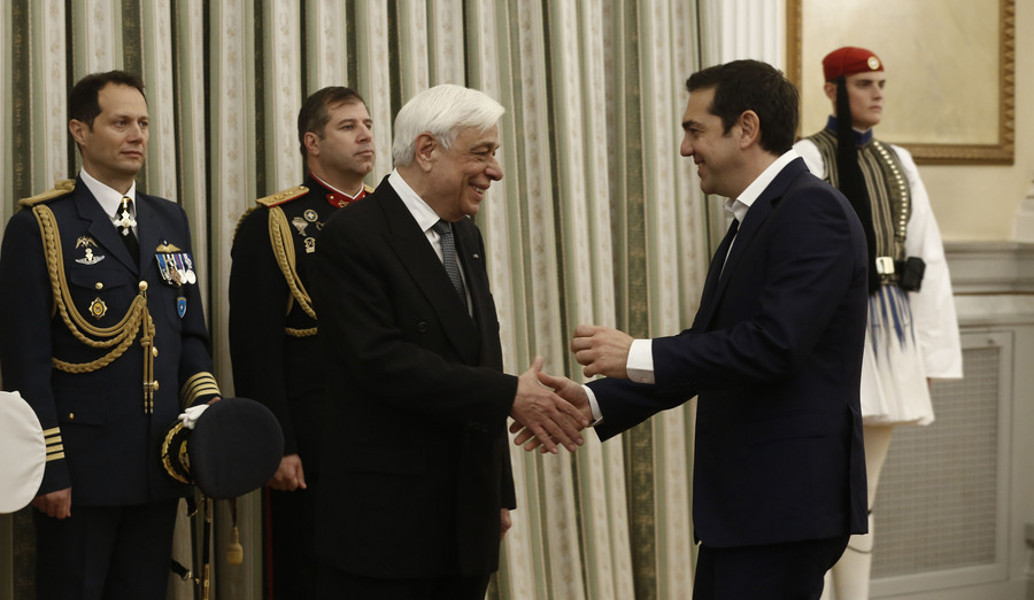 Προκόπης Παυλόπουλος: Ευχές για το Νέο Έτος με μήνυμα προς την Άγκυρα (pics)