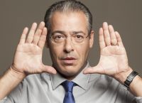 Νίκος Μάνεσης: Δεν βλέπω την εκπομπή της γυναίκας μου