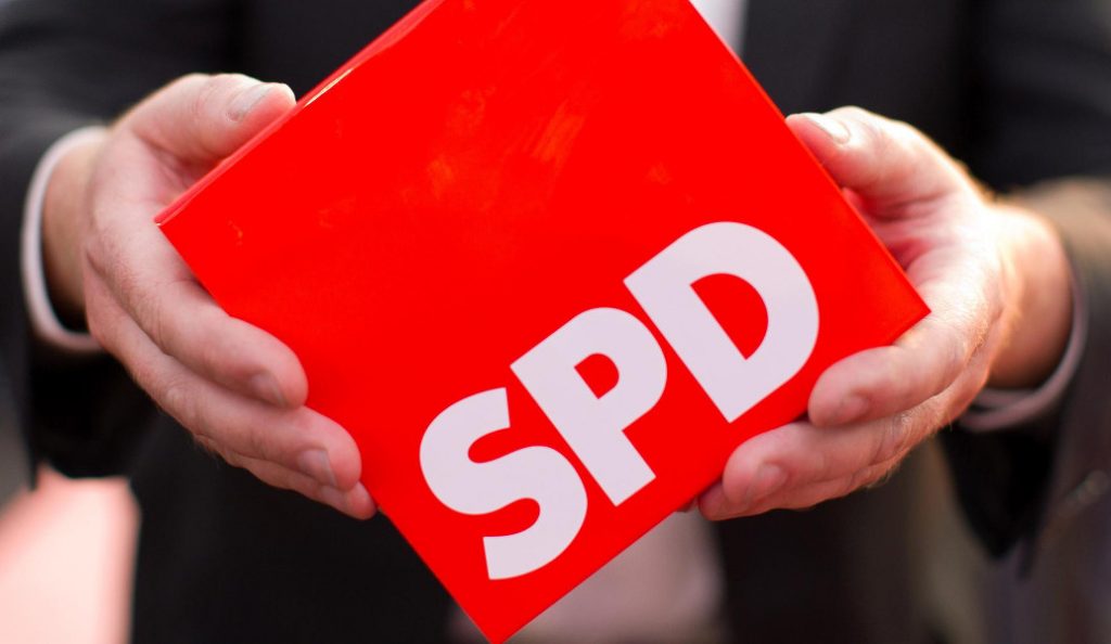 Νεολαία SPD: Δεν θα ζητήσουμε την παραίτηση του Μάρτιν Σουλτς
