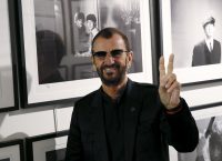 Ρίνγκο Σταρ: Ένα ακόμα “Σκαθάρι” πήρε το χρίσμα του Σερ (pic)