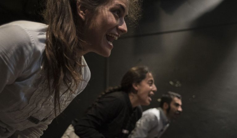 “Η Αυγή και ο Ανθός” στο Θέατρο 104 μέχρι και τις 18 Φεβρουαρίου