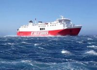 Απαγορευτικό απόπλου σήμερα: Ποια δρομολόγια δεν εκτελούνται από Πειραιά και Ραφήνα