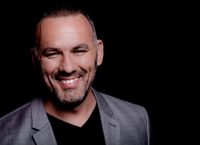 Τέλης Προκόπος: “Βάσανα”, ένα τσιφτετέλι που θα ξεσηκώσει (vids)