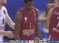 «Τσαμπουκάς» στο Παλατάκι (vid)