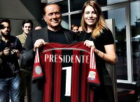 Ο Σίλβιο Μπερλουσκόνι επιστρέφει κι εμείς θυμόμαστε τις κορυφαίες ατάκες του