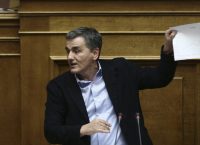 Πολυνομοσχέδιο: Οι 20 ανατροπές σε φαρμακεία, αρτοποιεία και εκπαιδευτικούς