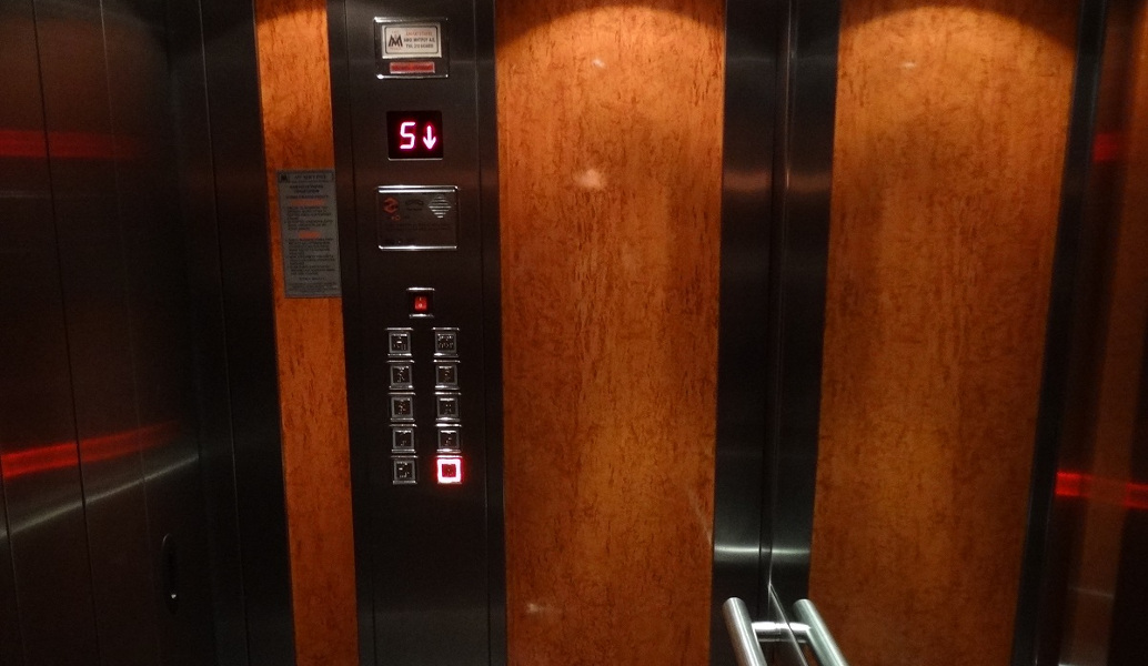 Η ανακοίνωση σε ασανσέρ πολυκατοικίας που έγινε viral (pic)