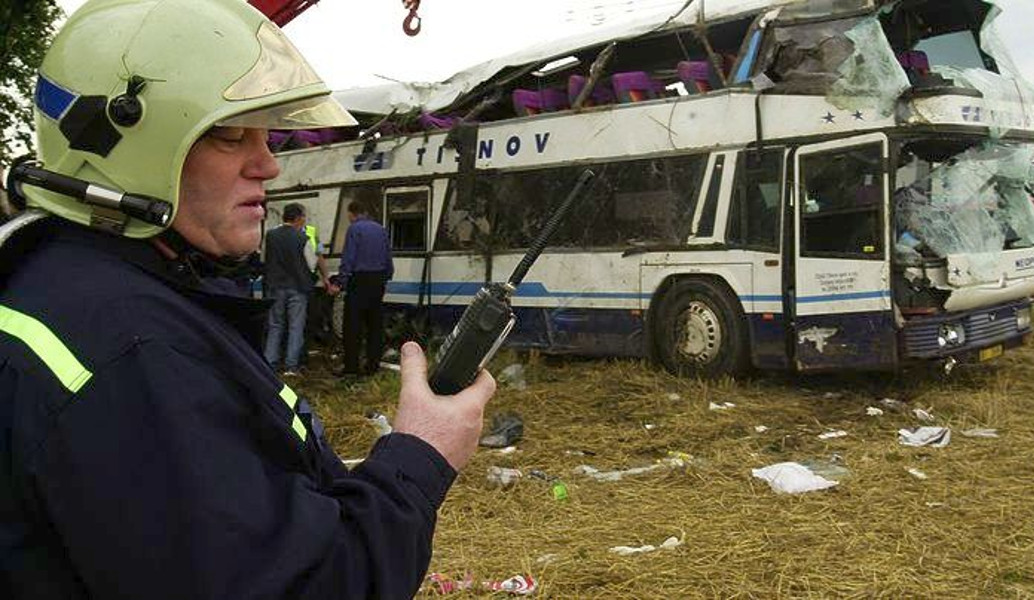 Πράγα: Τουλάχιστον 3 νεκροί και 30 τραυματίες σε τροχαίο δυστύχημα με λεωφορείο