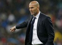 Ζιντάν: «Η Ρεάλ έχει 33 πρωταθλήματα, η Μπαρτσελόνα πόσα έχει;»