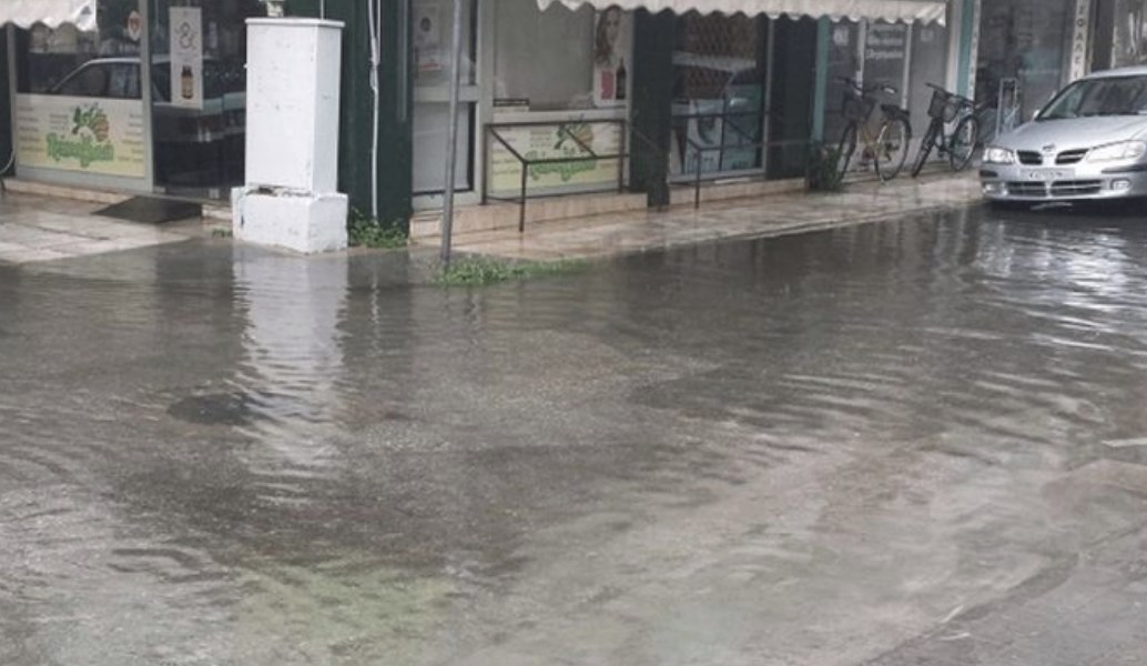 Καρδίτσα: Εκκένωση οικισμού λόγω υψηλής στάθμης παραπόταμου