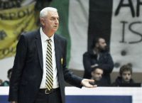 Δήλωση έκπληξη ο Σάκοτα για μεταγραφή