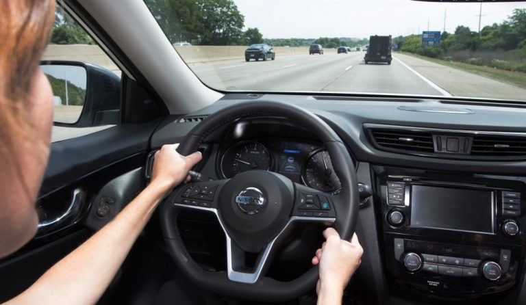 Γιατί πουλάει το σύστημα ProPILOT Assist της Nissan;
