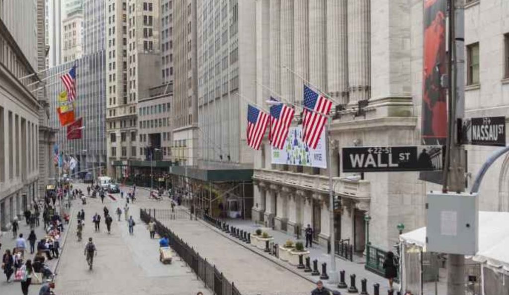 Κλειστή σήμερα η Wall Street