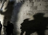 Η Μεγαλοοικονόμου, οι μολότοφ και τα 154 “ναι”