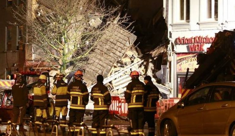 Βέλγιο: Δύο νεκροί και 14 τραυματίες από κατάρρευση πολυκατοικίας μετά από έκρηξη (pic & vid)