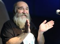 Τζίμης Πανούσης: Σήμερα η κηδεία του στη Νέα Μάκρη