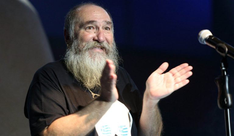 Τζίμης Πανούσης: Σήμερα η κηδεία του στη Νέα Μάκρη