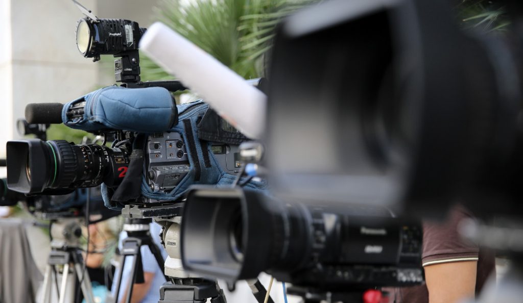 Τηλεοπτικές άδειες: Αποσφραγίστηκαν οι φάκελοι για ΣΚΑΪ και Star – Οι υπόλοιποι σήμερα
