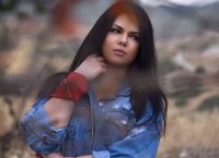Izabella: Κόβει την ανάσα η τραγουδίστρια απ’ τη Θεσσαλονίκη (vid&pics)