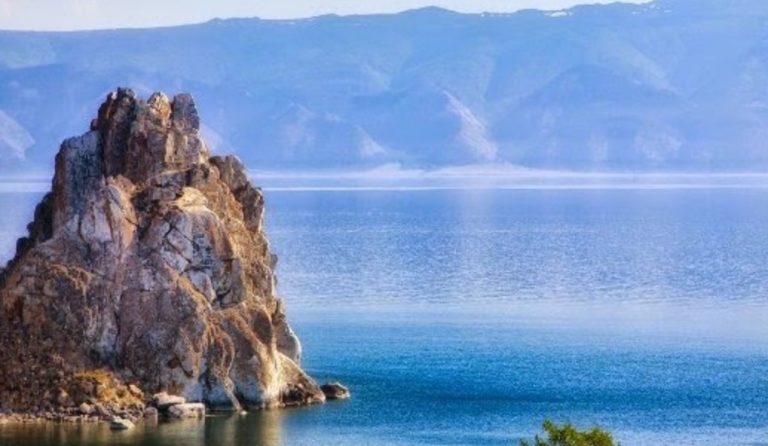 Ρωσία: Ανησυχία για την υποχώρηση της στάθμης στη λίμνη Βαϊκάλη