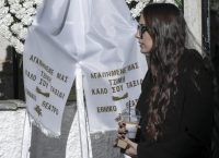 Τζίμης Πανούσης: Το τελευταίο αντίο στον ανατρεπτικό καλλιτέχνη (pics)