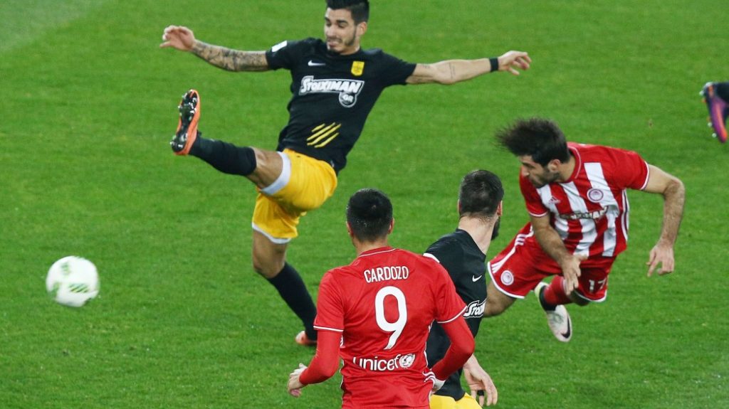 ”Κρούση” από τη Super League για τον Ούγκο Σόουζα