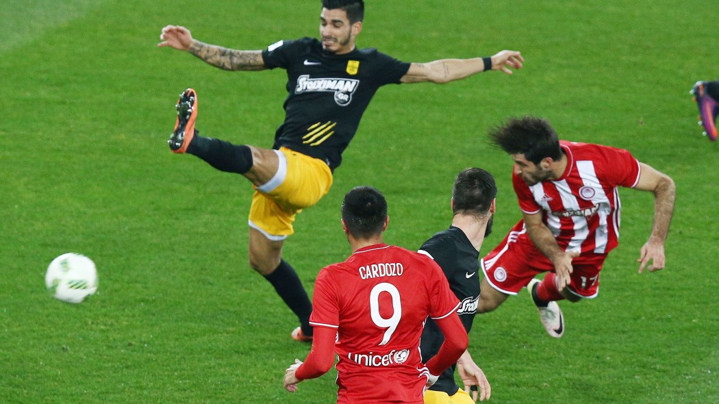 ”Κρούση” από τη Super League για τον Ούγκο Σόουζα