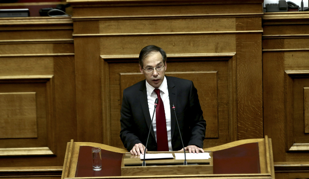Ειδική συνεδρίαση στη Βουλή για το ποδόσφαιρο προτείνει ο Μαυρωτάς