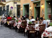 Εστίαση: “Πρωταθλήτρια” στην έναρξη επιχειρήσεων
