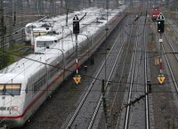 Γερμανία: Φρένο σε όλα τα τρένα λόγω της καταιγίδας “Φρειδερίκη”