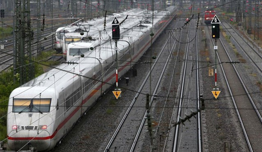 Γερμανία: Φρένο σε όλα τα τρένα λόγω της καταιγίδας “Φρειδερίκη”