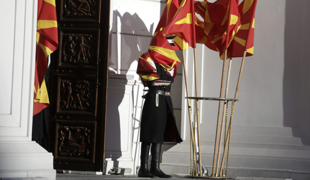 Σκοπιανό: Συνάντηση Τσίπρα -Ζάεφ στο Νταβός αλλά με προϋποθέσεις