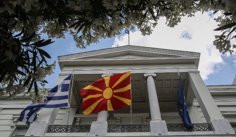 Σκοπιανό: “Κλείδωσε” και επίσημα η συνάντηση Τσίπρα – Ζάεφ
