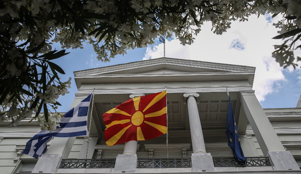 Σκοπιανό: “Κλείδωσε” και επίσημα η συνάντηση Τσίπρα – Ζάεφ