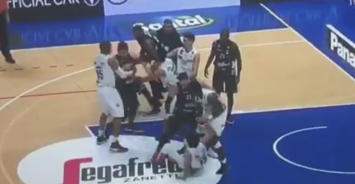 Άγριος καυγάς στο παρκέ με πρωταγωνιστή τον Τζεντίλε! (vid)